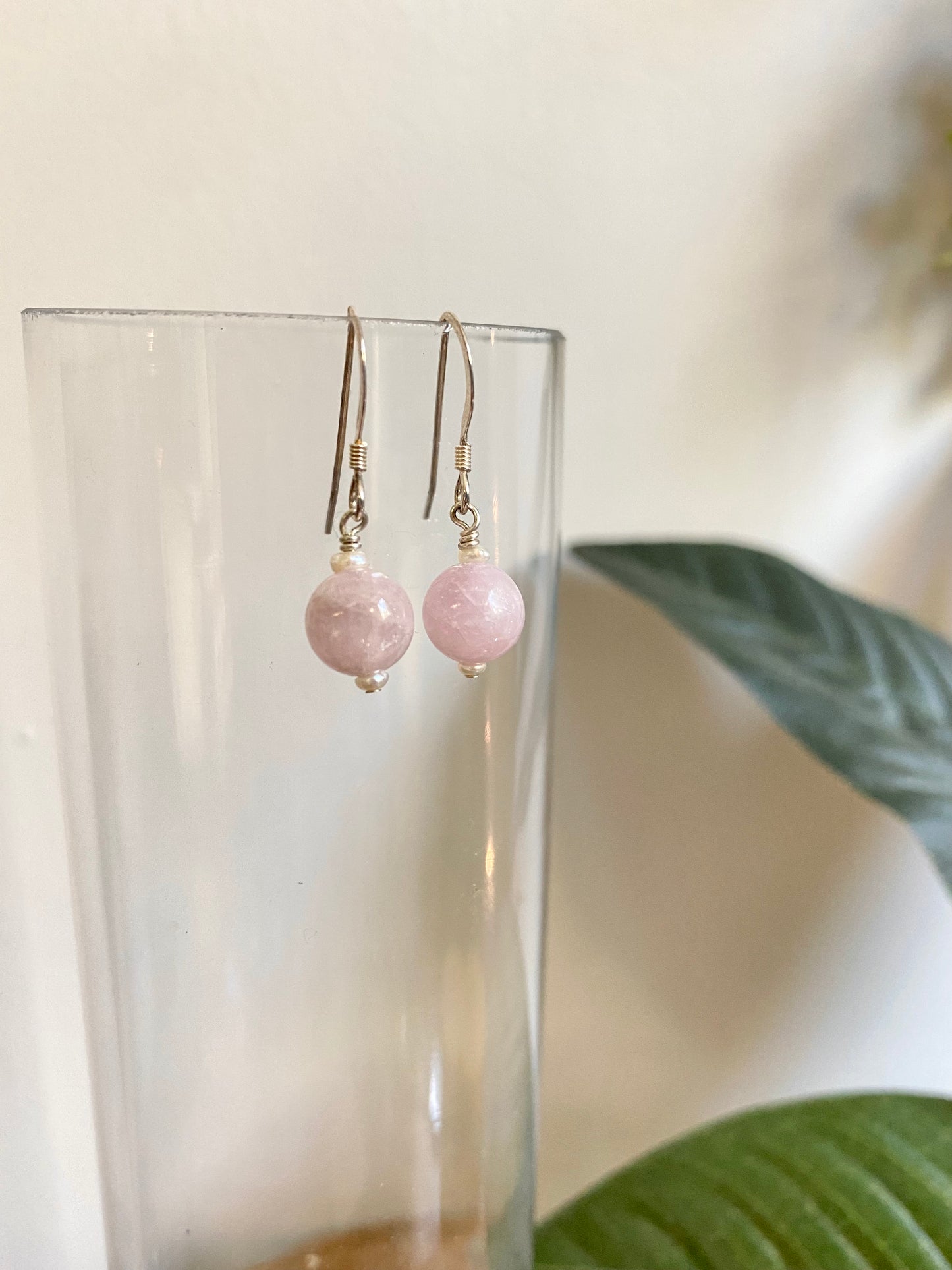 Kunzite & Freshwater Pearl Earrings